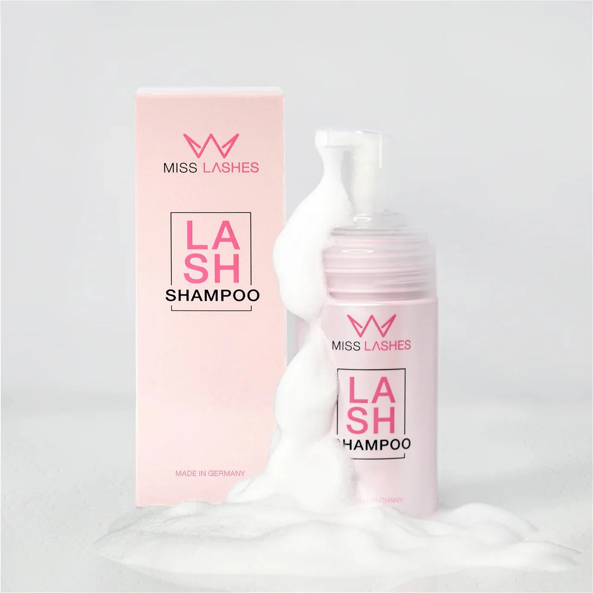 beautymanufactur-miss-lashes-lash-shampoo-100ml-ml2054-spender-mit-produktprobe-und-umkarton